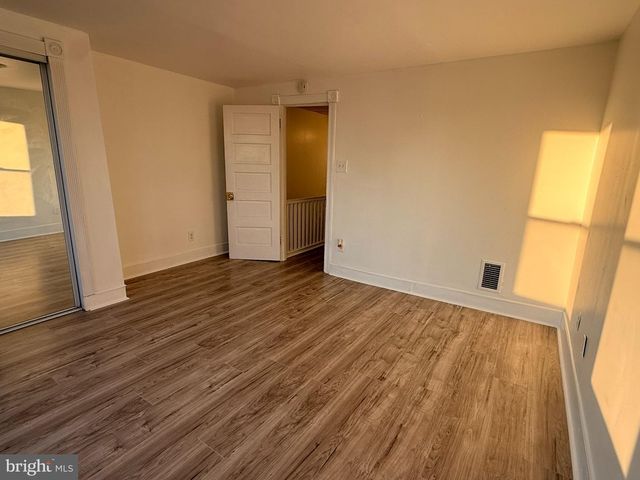 39 WALNUT ST, Clifton Heights, PA 19018