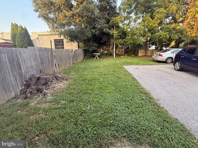 39 WALNUT ST, Clifton Heights, PA 19018