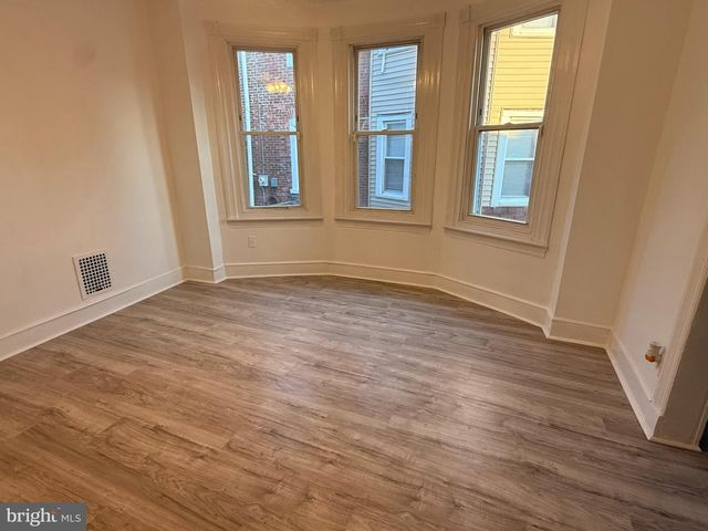 39 WALNUT ST, Clifton Heights, PA 19018