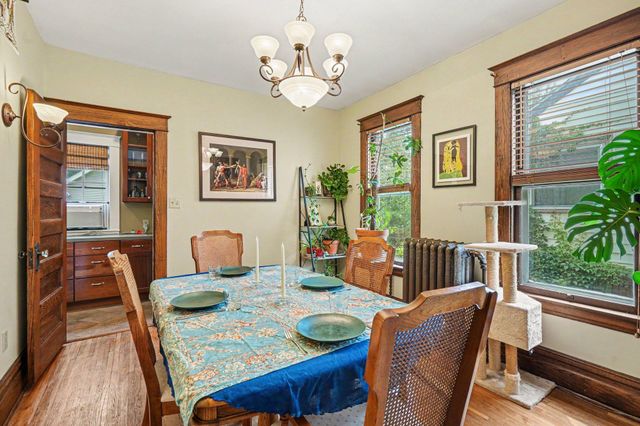 998 Minnehaha Avenue W, Saint Paul, MN 55104