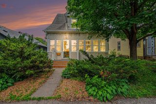 998 Minnehaha Avenue W, Saint Paul, MN 55104