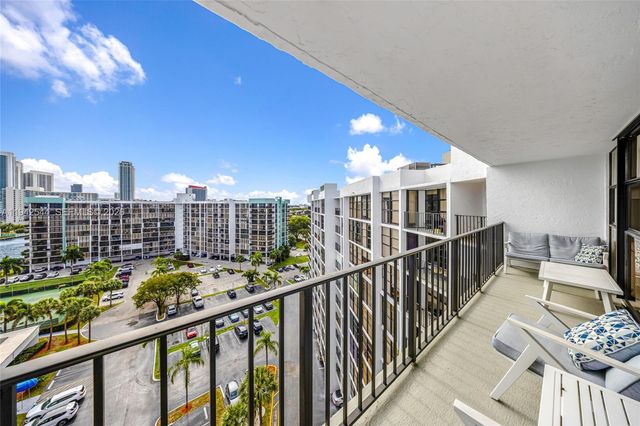 600 Parkview Dr 1114, Hallandale Beach, FL 33009