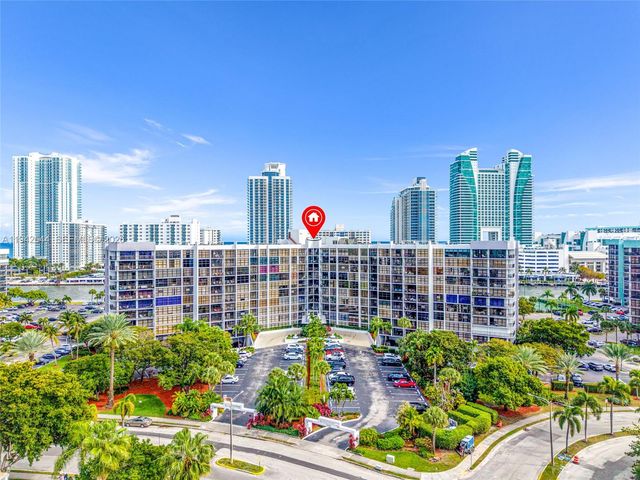 600 Parkview Dr 1114, Hallandale Beach, FL 33009