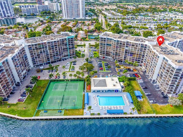 600 Parkview Dr 1114, Hallandale Beach, FL 33009