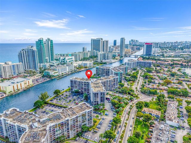600 Parkview Dr 1114, Hallandale Beach, FL 33009