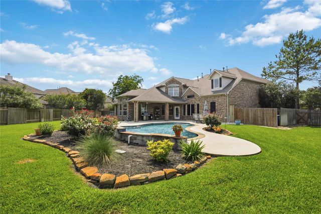 15711 Sandy Falls Court, Houston, TX 77044