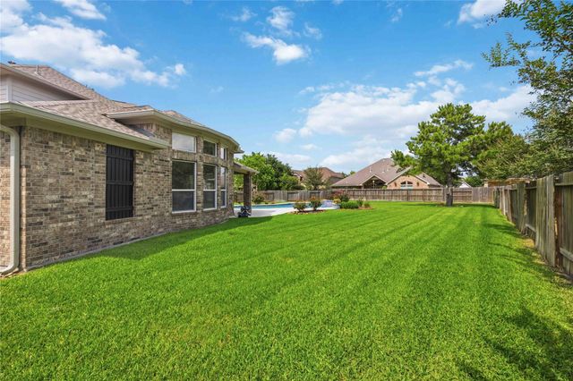 15711 Sandy Falls Court, Houston, TX 77044