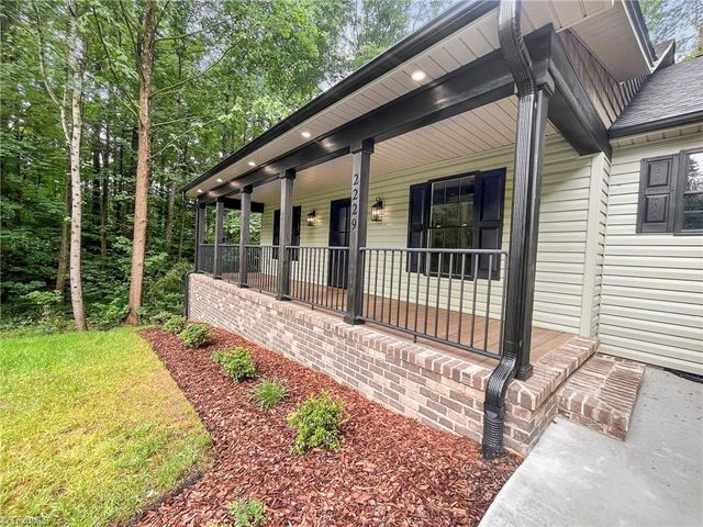 2229 Brookshire Court, Sophia, NC 27350