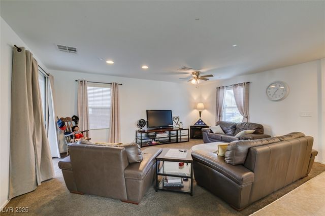 1029 Spotted Saddle Street, Henderson, NV 89015