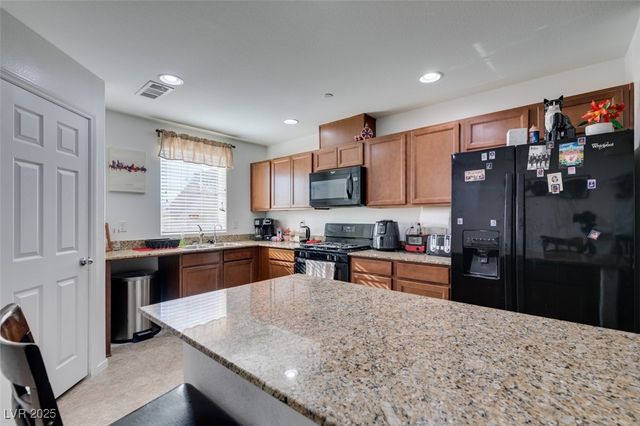 1029 Spotted Saddle Street, Henderson, NV 89015