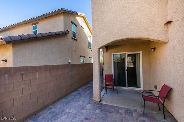 1029 Spotted Saddle Street, Henderson, NV 89015