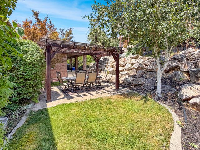 830 E 3550 N, North Ogden, UT 84414