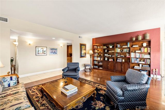 2621 N Mountain, Claremont, CA 91711