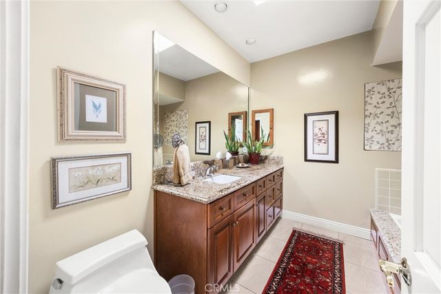 2621 N Mountain, Claremont, CA 91711