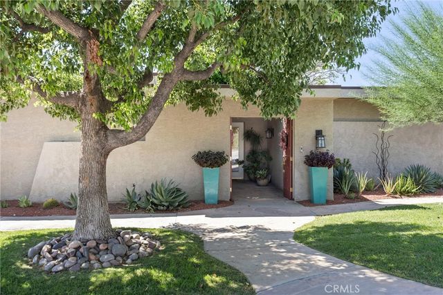 2621 N Mountain, Claremont, CA 91711