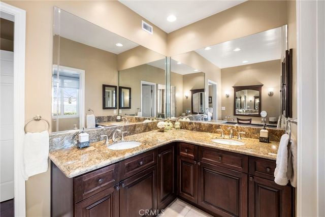 2621 N Mountain, Claremont, CA 91711