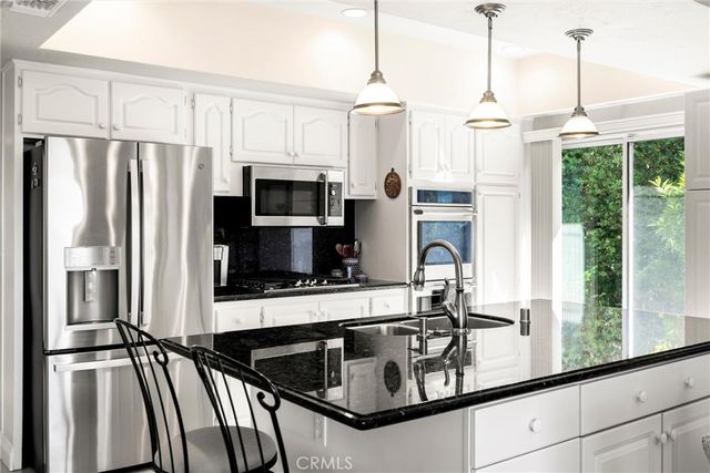 2621 N Mountain, Claremont, CA 91711