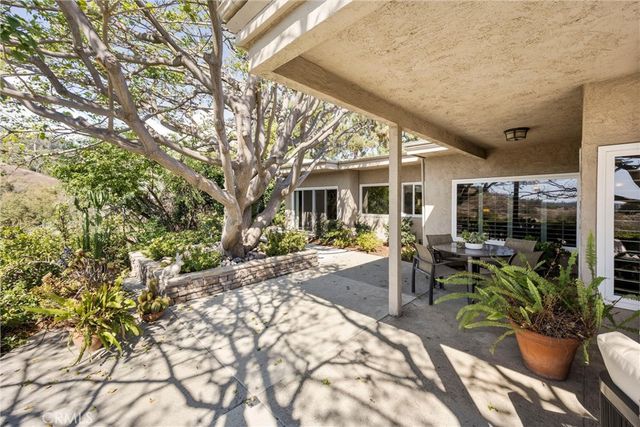 2621 N Mountain, Claremont, CA 91711
