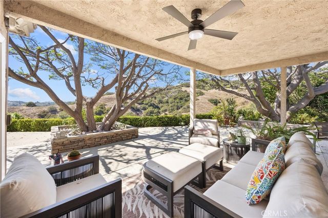 2621 N Mountain, Claremont, CA 91711