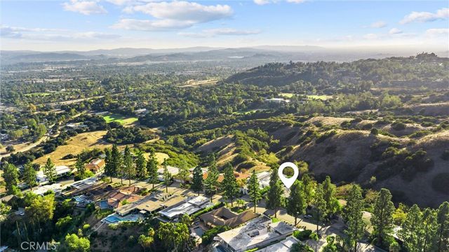 2621 N Mountain, Claremont, CA 91711