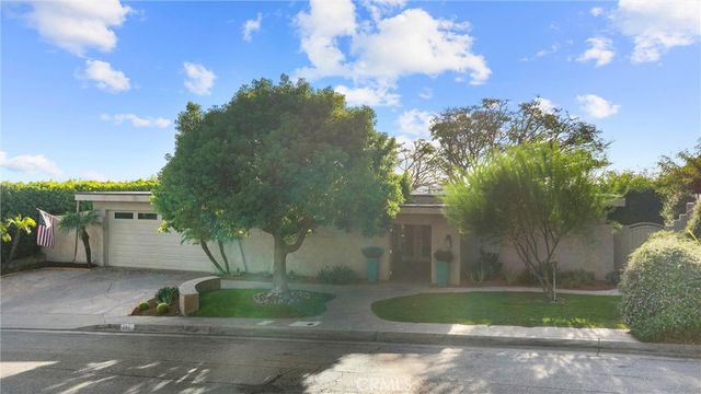 2621 N Mountain, Claremont, CA 91711