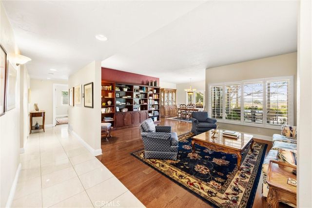 2621 N Mountain, Claremont, CA 91711