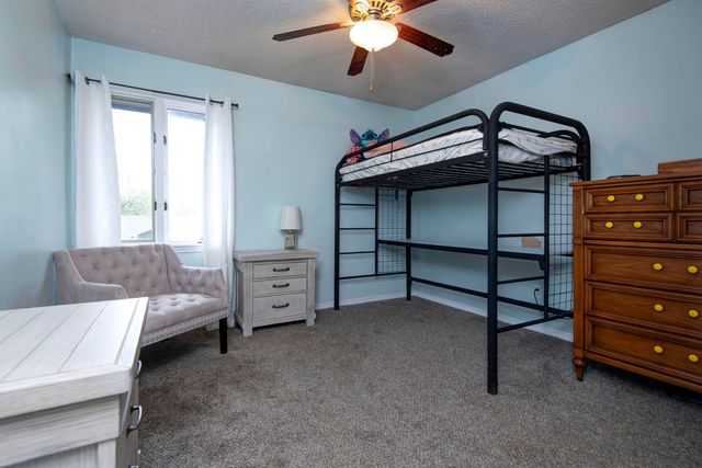 2150 E Raynell Street, Springfield, MO 65804