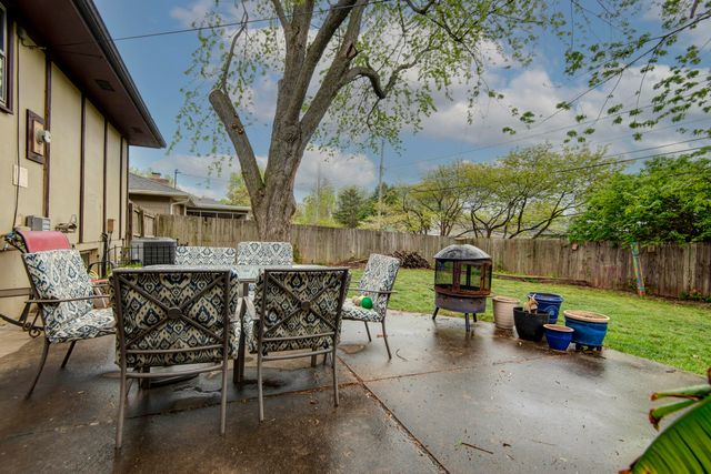 2150 E Raynell Street, Springfield, MO 65804