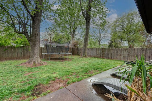 2150 E Raynell Street, Springfield, MO 65804