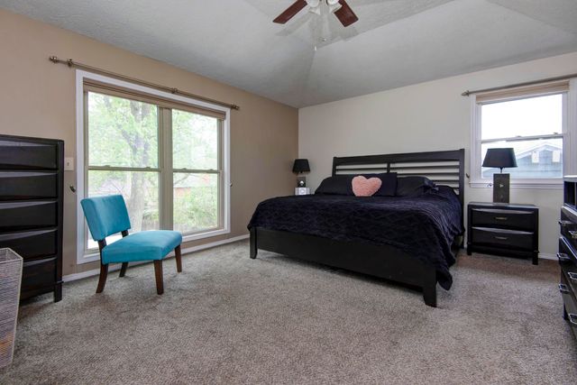 2150 E Raynell Street, Springfield, MO 65804