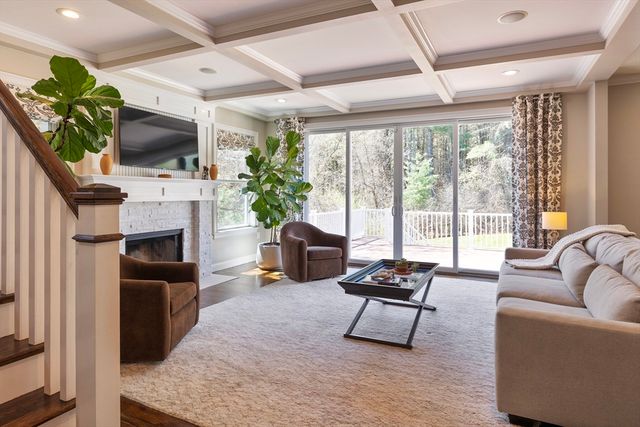 205 Pond Street, Hopkinton, MA 01748