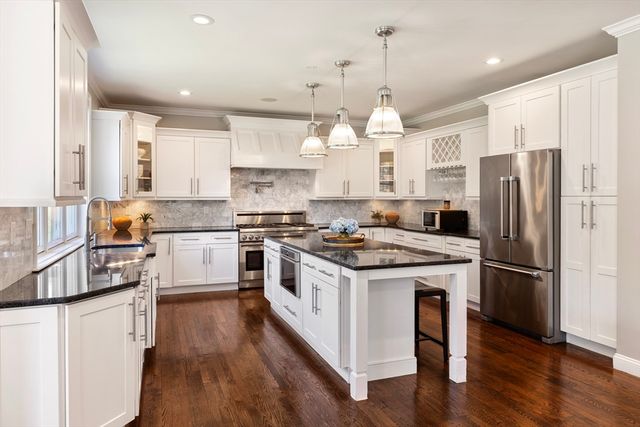 205 Pond Street, Hopkinton, MA 01748