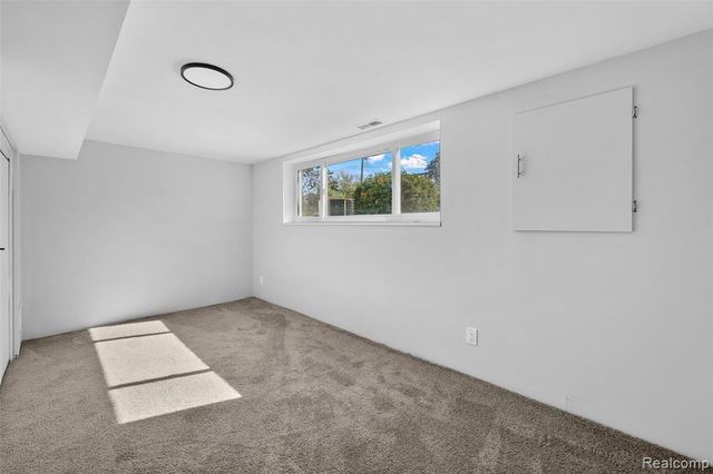 2268 Serra Drive, Sterling Heights, MI 48310