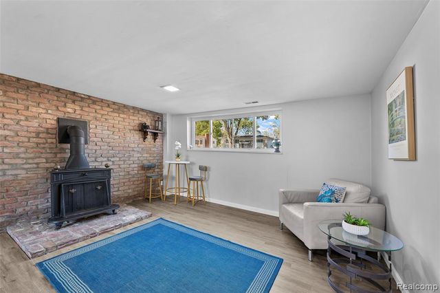 2268 Serra Drive, Sterling Heights, MI 48310