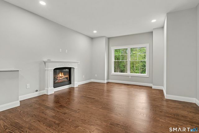 18 Timberlane Trail, Trumbull, CT 06611