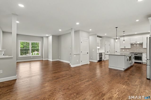 18 Timberlane Trail, Trumbull, CT 06611