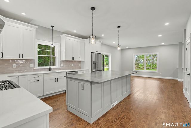 18 Timberlane Trail, Trumbull, CT 06611