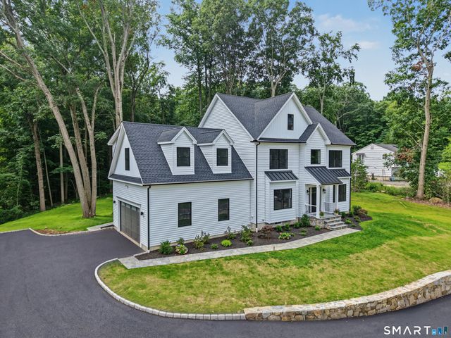 18 Timberlane Trail, Trumbull, CT 06611