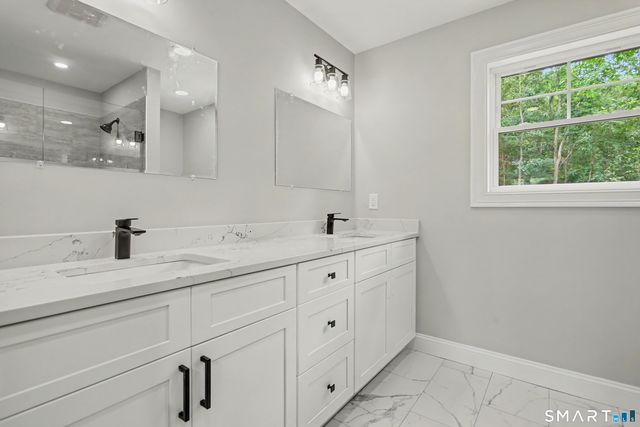 18 Timberlane Trail, Trumbull, CT 06611