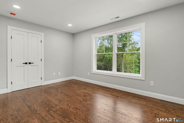 18 Timberlane Trail, Trumbull, CT 06611