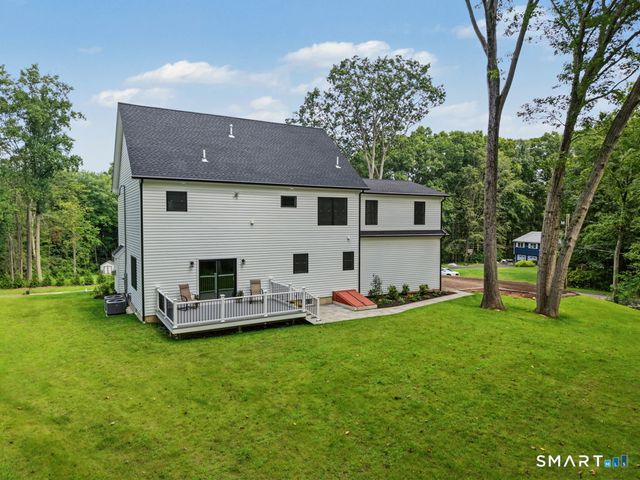 18 Timberlane Trail, Trumbull, CT 06611