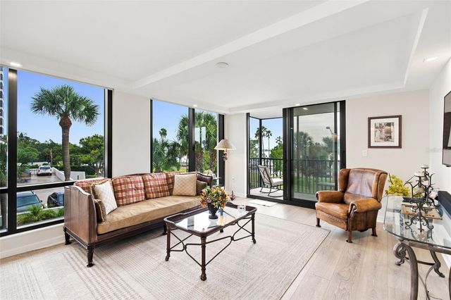 707 S GULFSTREAM AVENUE 207, Sarasota, FL 34236