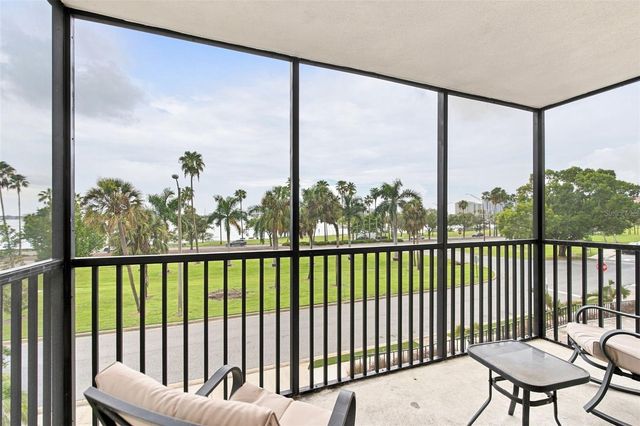 707 S GULFSTREAM AVENUE 207, Sarasota, FL 34236