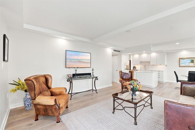 707 S GULFSTREAM AVENUE 207, Sarasota, FL 34236
