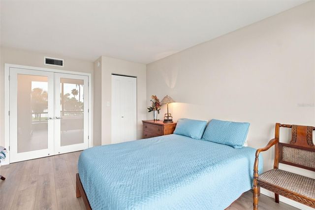 707 S GULFSTREAM AVENUE 207, Sarasota, FL 34236