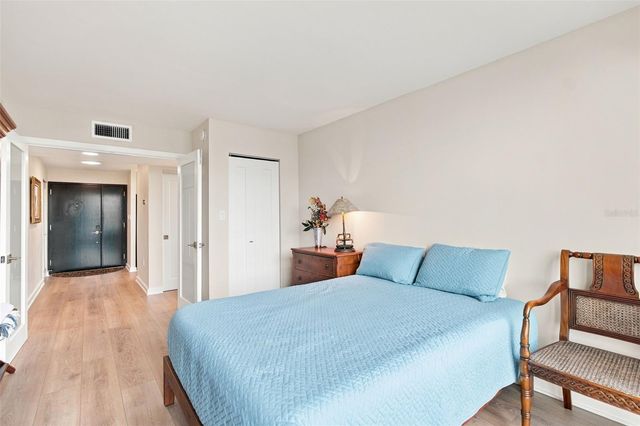 707 S GULFSTREAM AVENUE 207, Sarasota, FL 34236