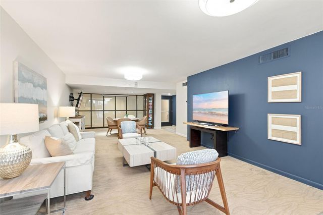 707 S GULFSTREAM AVENUE 207, Sarasota, FL 34236
