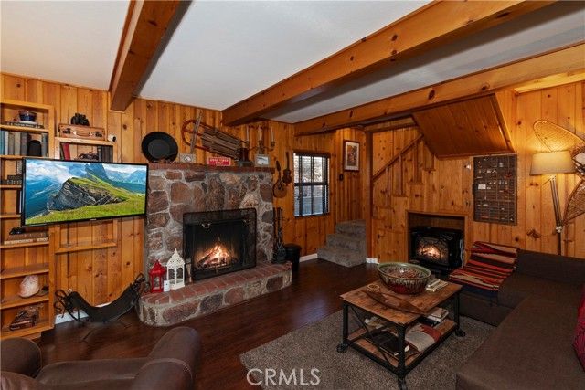 39676 Oakglen, Fawnskin, CA 92333