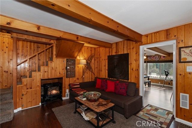 39676 Oakglen, Fawnskin, CA 92333