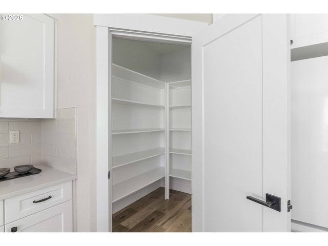 16293 Sw 113TH Ave, Portland, OR 97224